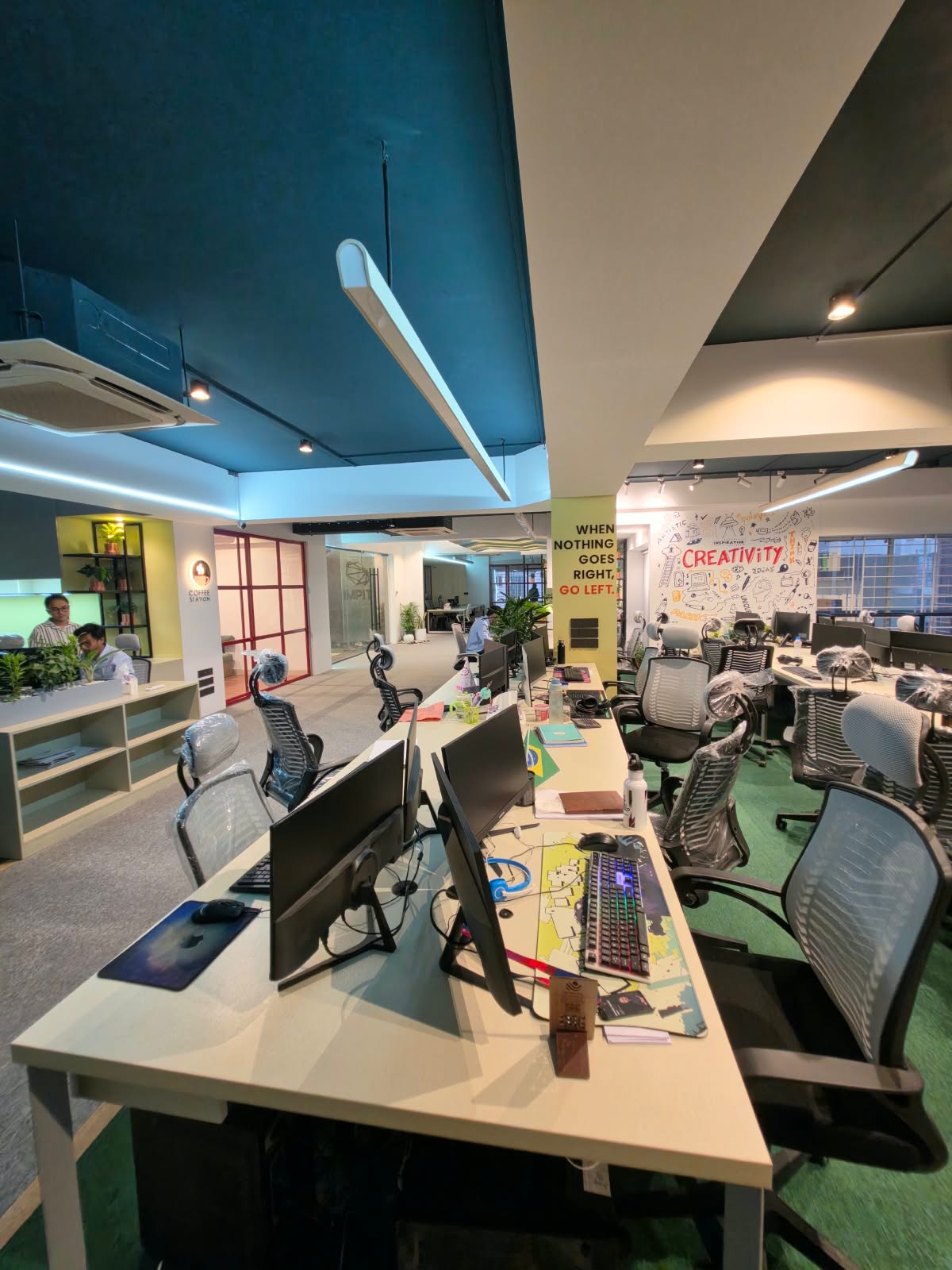 IMPIT workstations with dual monitors